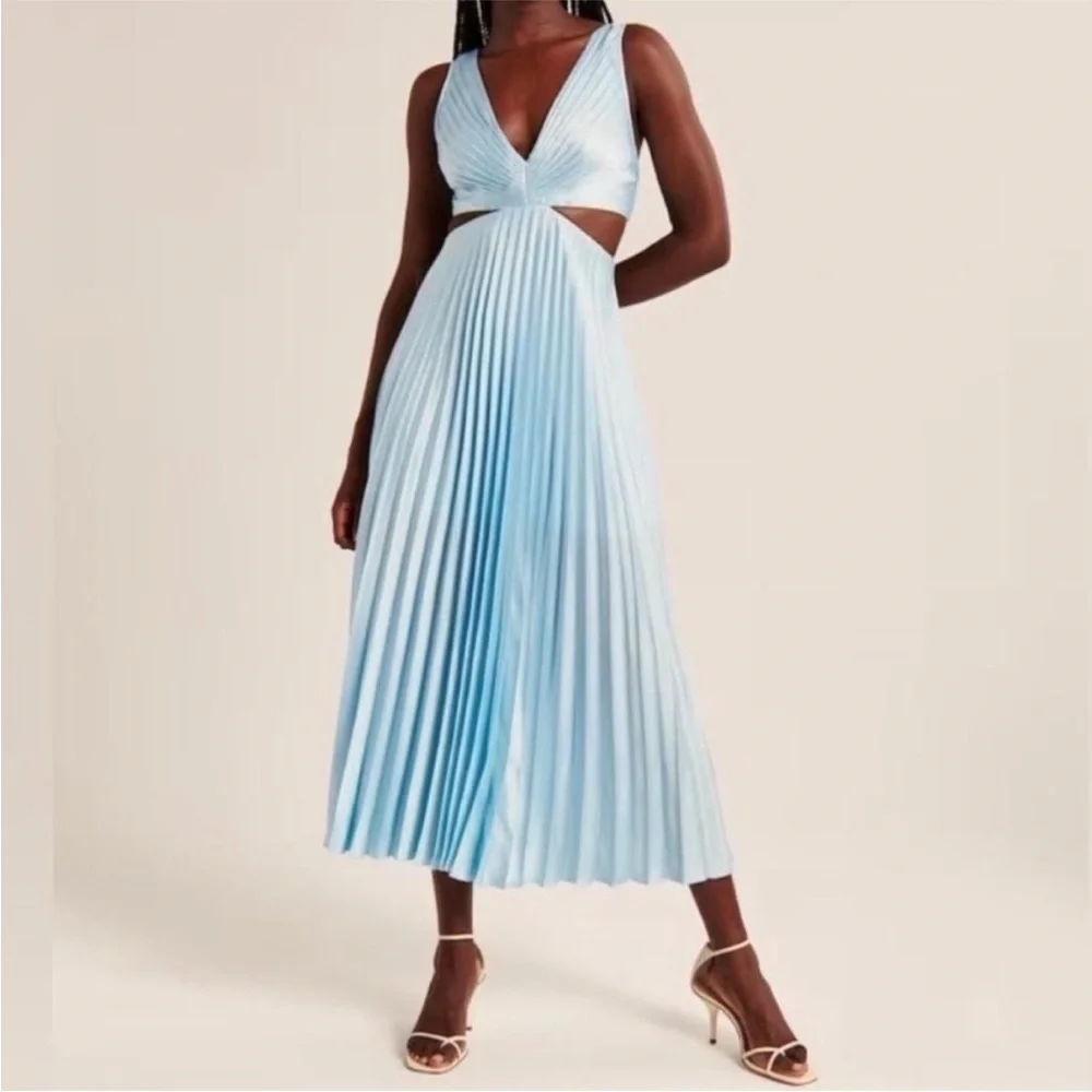 Abercrombie & Fitch Elegant Blue Pleated Cutout Maxi Dress Size Small Tall